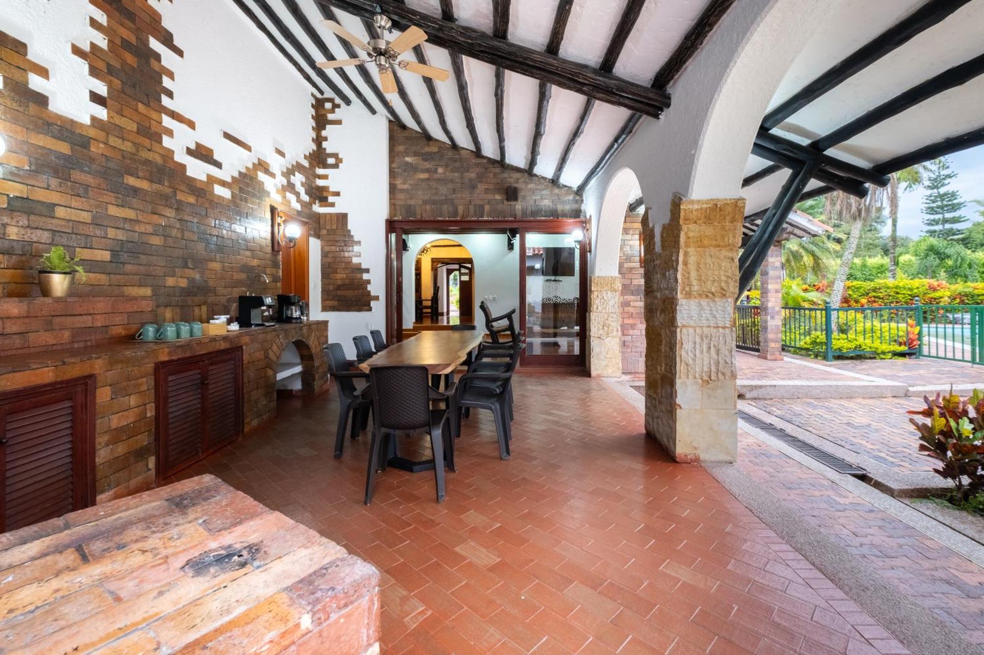 Hotel Chalet El Castillo By Majuva El Edén Εξωτερικό φωτογραφία